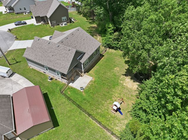 141 Stone Haven Dr, Smithville, TN 37166