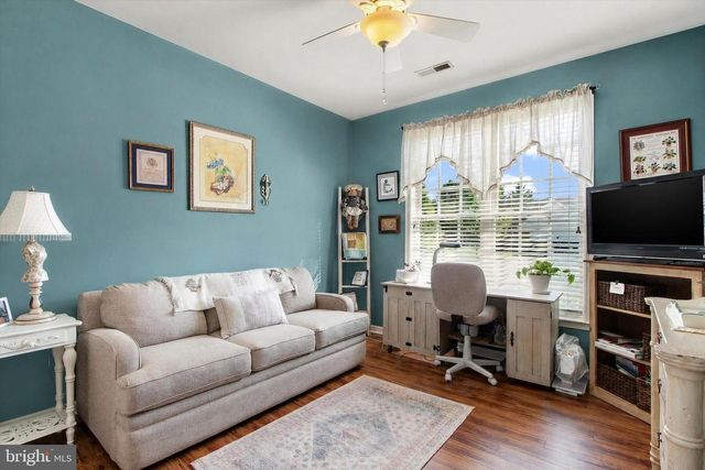 311 FOXLEIGH DR, Hanover, PA 17331