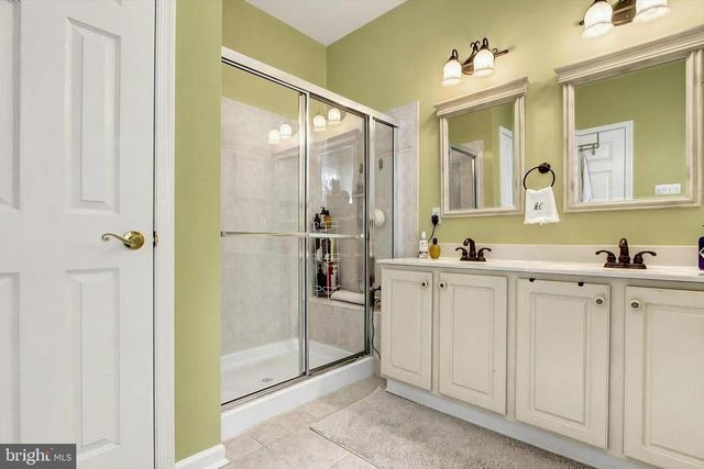 311 FOXLEIGH DR, Hanover, PA 17331