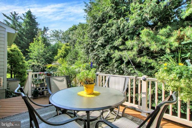 311 FOXLEIGH DR, Hanover, PA 17331