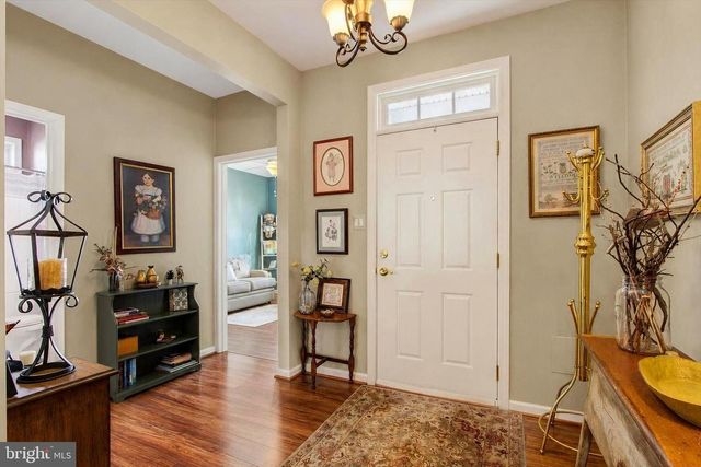 311 FOXLEIGH DR, Hanover, PA 17331