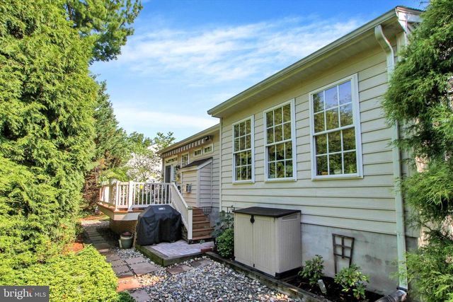 311 FOXLEIGH DR, Hanover, PA 17331