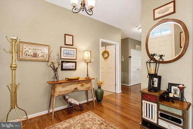 311 FOXLEIGH DR, Hanover, PA 17331