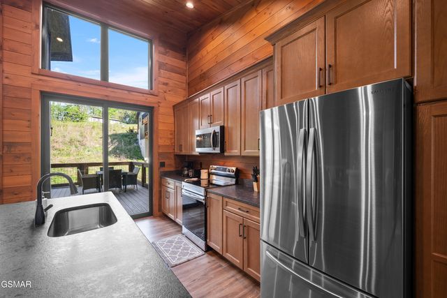 1613 Mitchell Farm Road, Sevierville, TN 37876