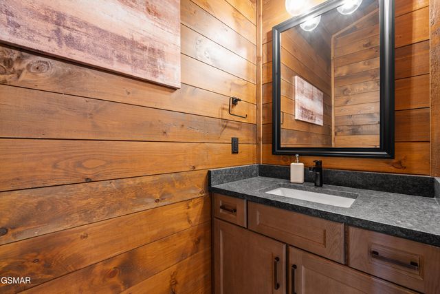1613 Mitchell Farm Road, Sevierville, TN 37876