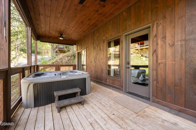 1613 Mitchell Farm Road, Sevierville, TN 37876