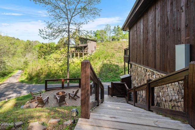 1613 Mitchell Farm Road, Sevierville, TN 37876