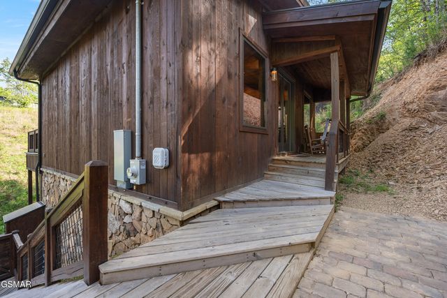 1613 Mitchell Farm Road, Sevierville, TN 37876