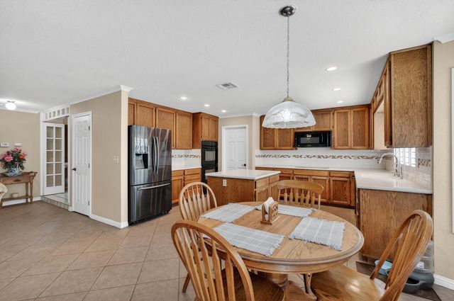 8794 FROSSES Ct, Sacramento, CA 95828