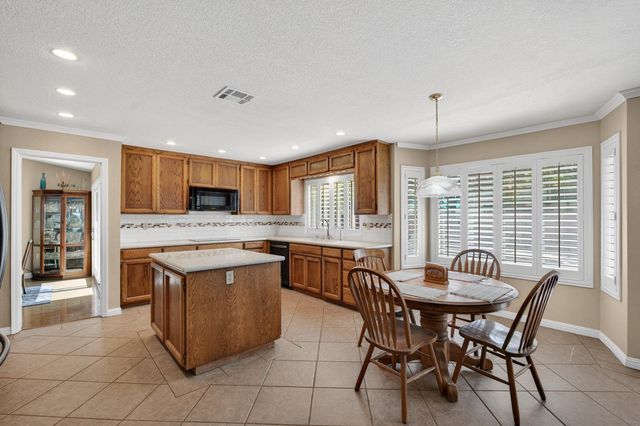 8794 FROSSES Ct, Sacramento, CA 95828