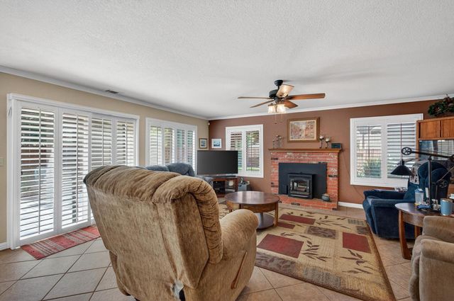 8794 FROSSES Ct, Sacramento, CA 95828