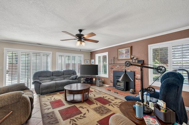 8794 FROSSES Ct, Sacramento, CA 95828