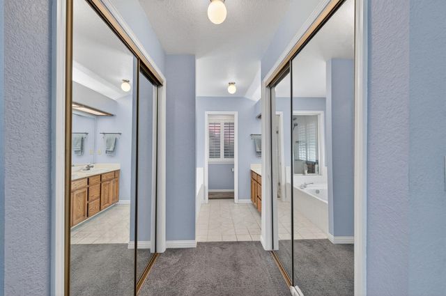 8794 FROSSES Ct, Sacramento, CA 95828