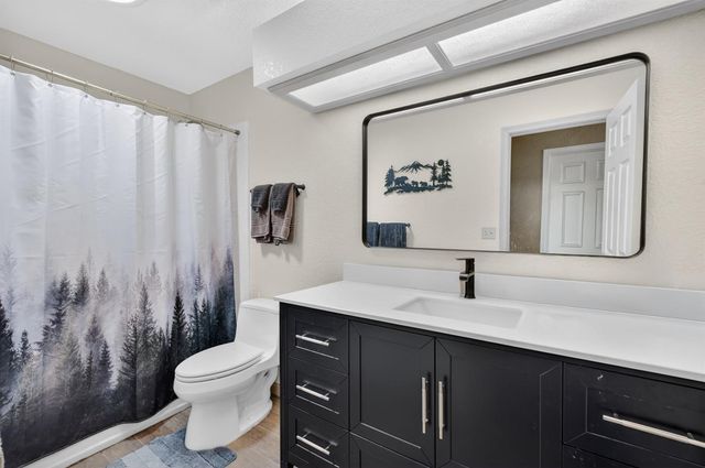 8794 FROSSES Ct, Sacramento, CA 95828