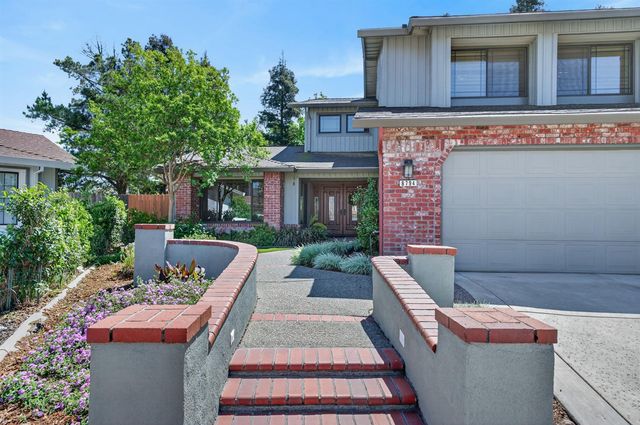 8794 FROSSES Ct, Sacramento, CA 95828