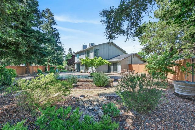 8794 FROSSES Ct, Sacramento, CA 95828