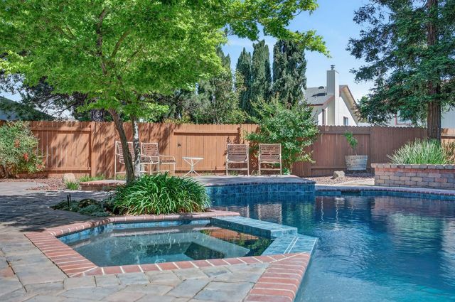 8794 FROSSES Ct, Sacramento, CA 95828