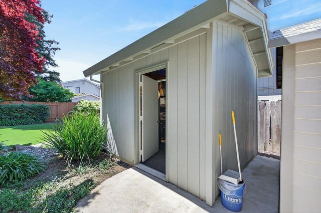 8794 FROSSES Ct, Sacramento, CA 95828