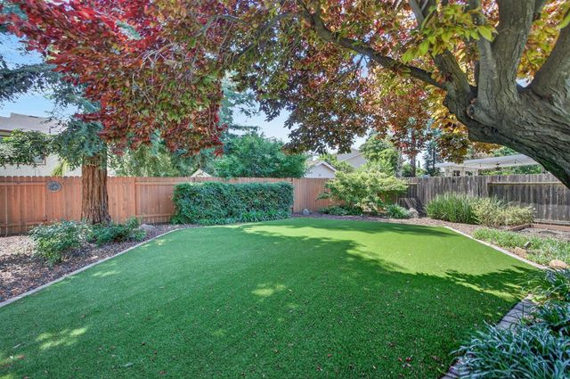 8794 FROSSES Ct, Sacramento, CA 95828