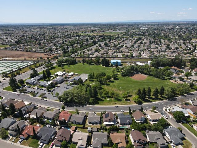 8794 FROSSES Ct, Sacramento, CA 95828