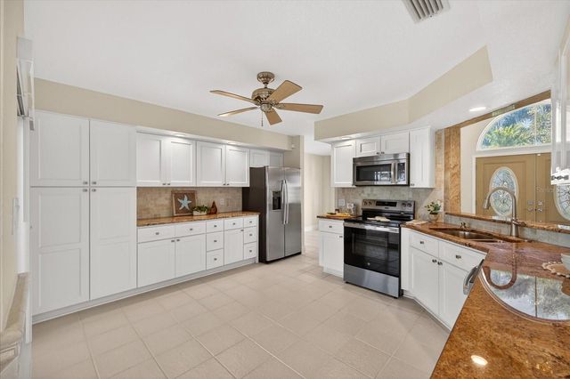 3640 HARBORVIEW COURT, New Port Richey, FL 34652
