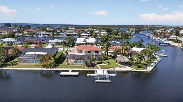 3640 HARBORVIEW COURT, New Port Richey, FL 34652