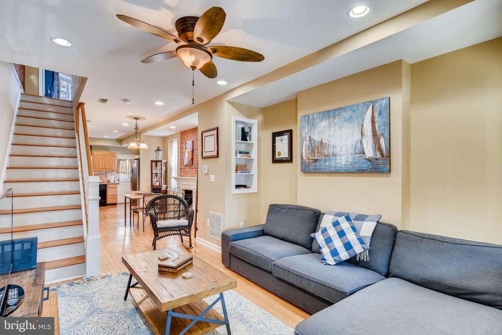 819 S POTOMAC ST, Baltimore, MD 21224