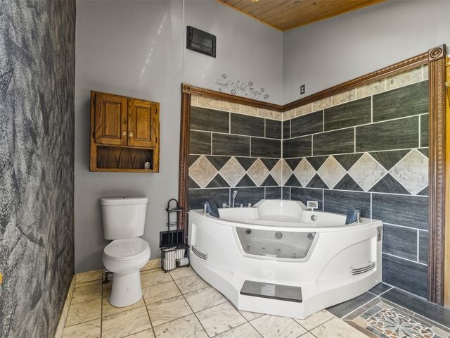 21412 SHICK Drive, Meadville, PA 16335