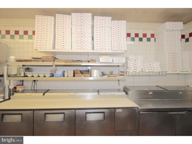 6613 RIDGE AVE, Philadelphia, PA 19128