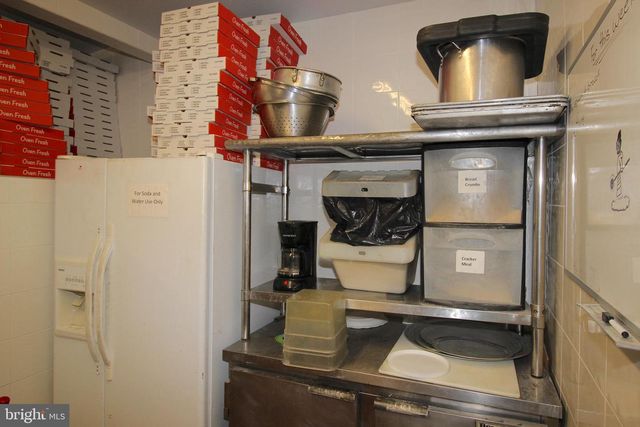 6613 RIDGE AVE, Philadelphia, PA 19128