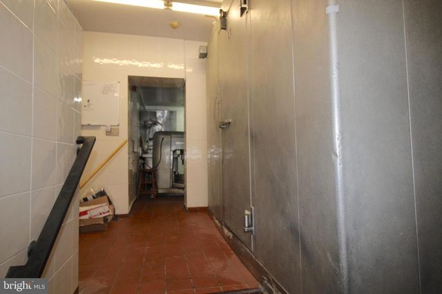 6613 RIDGE AVE, Philadelphia, PA 19128