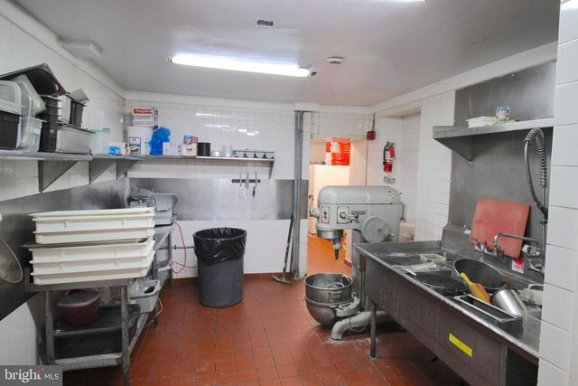 6613 RIDGE AVE, Philadelphia, PA 19128