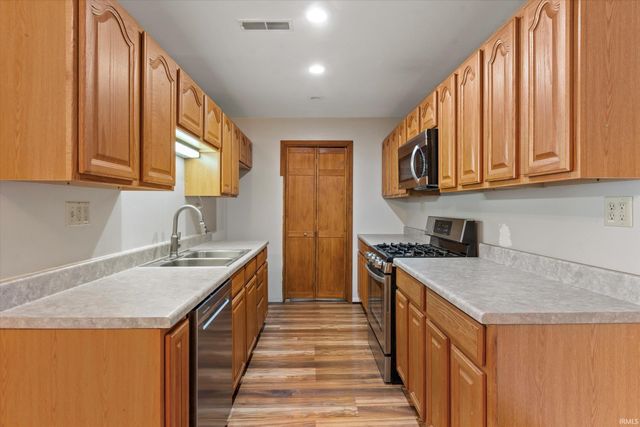 2301 Aurora Avenue, Elkhart, IN 46517