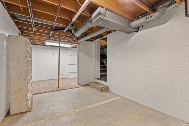 2301 Aurora Avenue, Elkhart, IN 46517