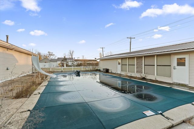 2301 Aurora Avenue, Elkhart, IN 46517