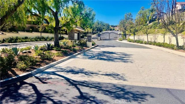 2809 Silk Oak Avenue, Thousand Oaks, CA 91362