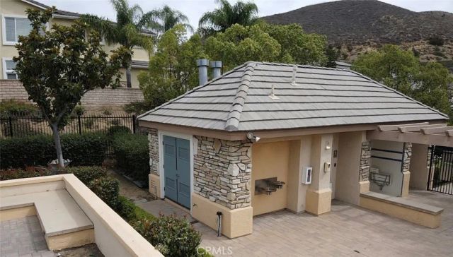 2809 Silk Oak Avenue, Thousand Oaks, CA 91362