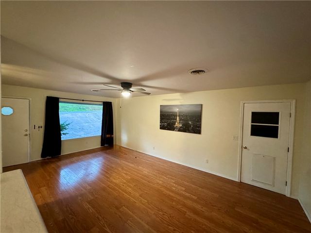 19 Gore Lane, Bella Vista, AR 72715