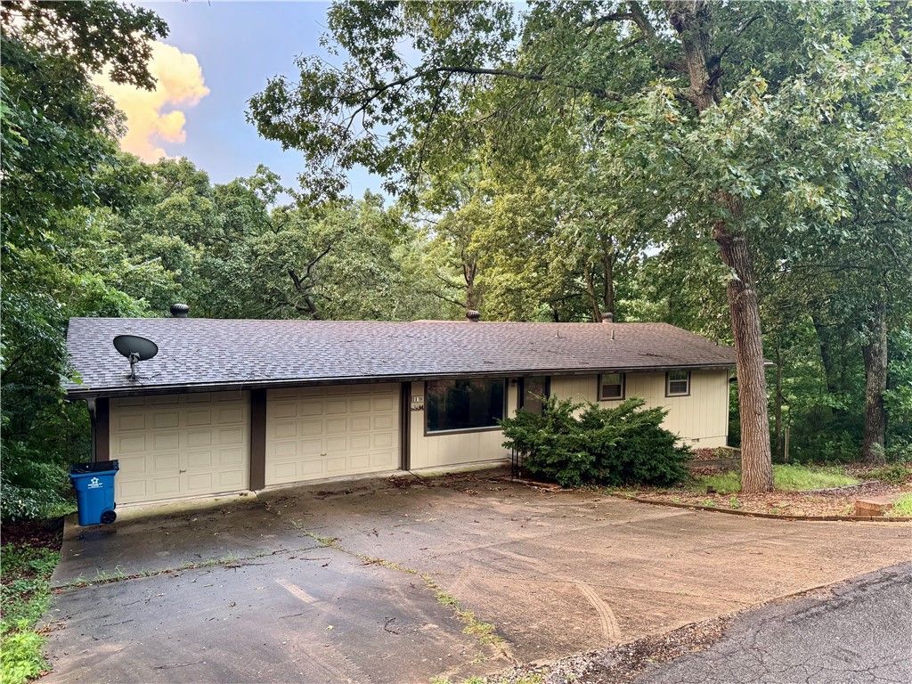 19 Gore Lane, Bella Vista, AR 72715