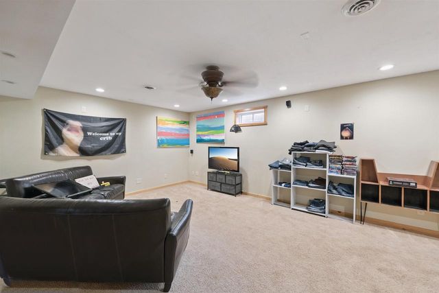 9829N Golf Villa Ln, Hayward, WI 54843