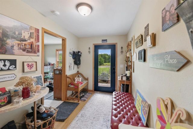 9829N Golf Villa Ln, Hayward, WI 54843