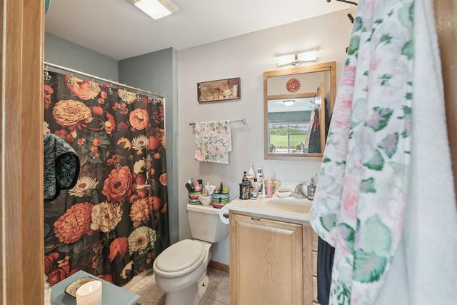 9829N Golf Villa Ln, Hayward, WI 54843