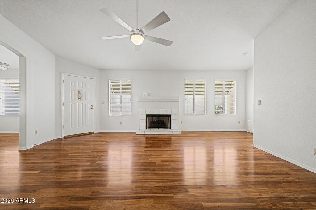 10526 W YUKON Drive, Peoria, AZ 85382 — photo 4
