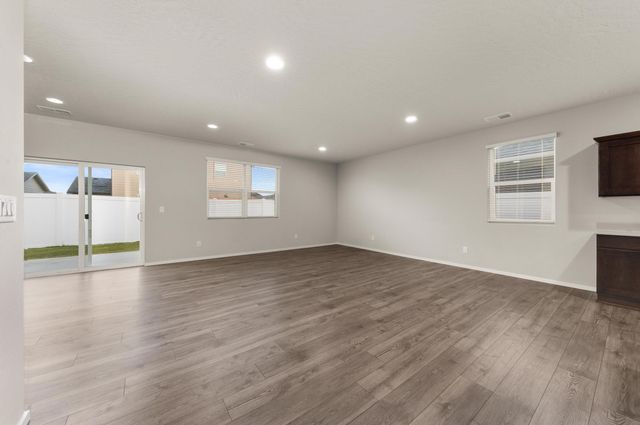 8414 W Sugar Ct, Cheney, WA 99004