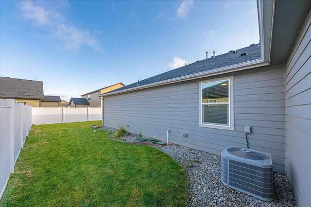 8414 W Sugar Ct, Cheney, WA 99004