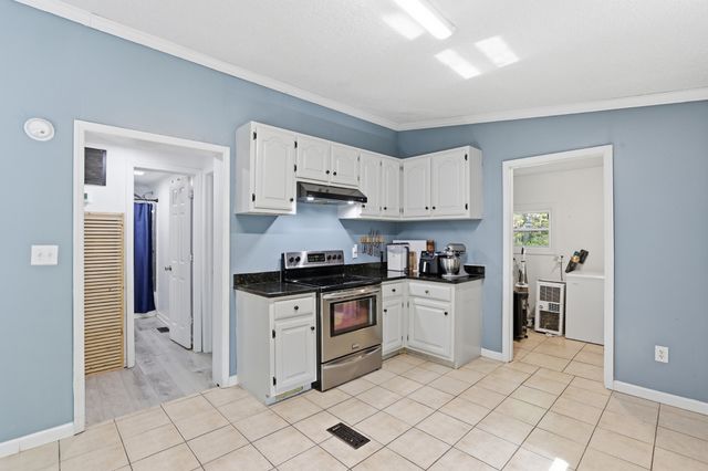15 Freetown Ln, Lebanon, TN 37087