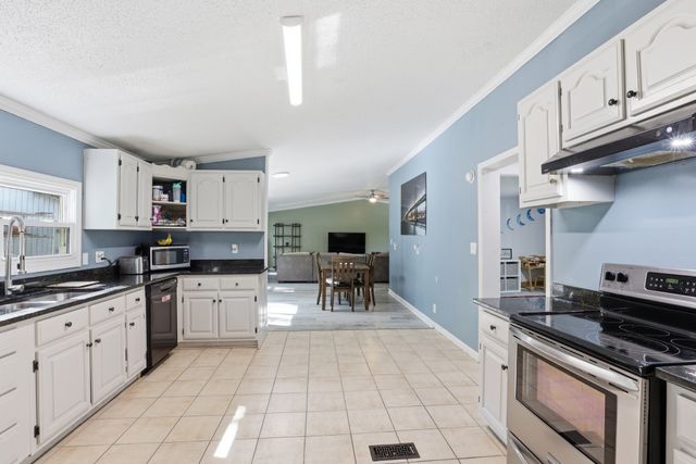 15 Freetown Ln, Lebanon, TN 37087