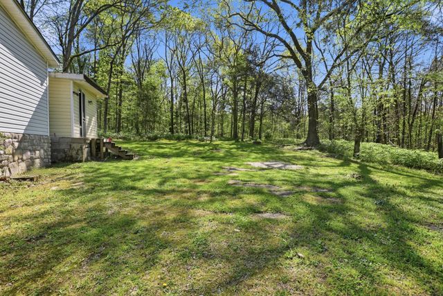 15 Freetown Ln, Lebanon, TN 37087