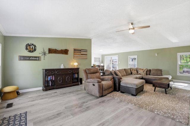 15 Freetown Ln, Lebanon, TN 37087