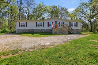 15 Freetown Ln, Lebanon, TN 37087